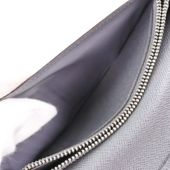 LOUIS VUITTON brazza portefeuille purse Gracie Taiga mens